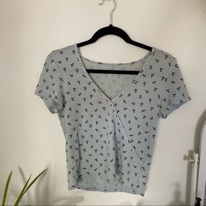 american eagle blue floral top